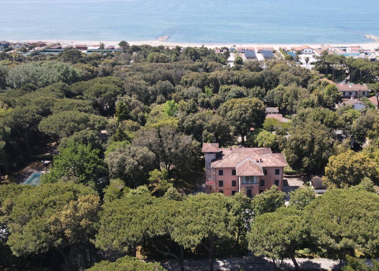 Residence Il Fortino Marina di Massa Exterior photo